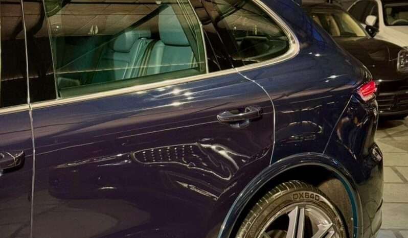 
								PORSCHE CAYENNE full									