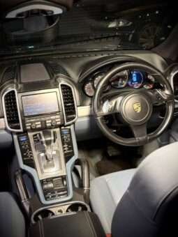 
										PORSCHE CAYENNE full									
