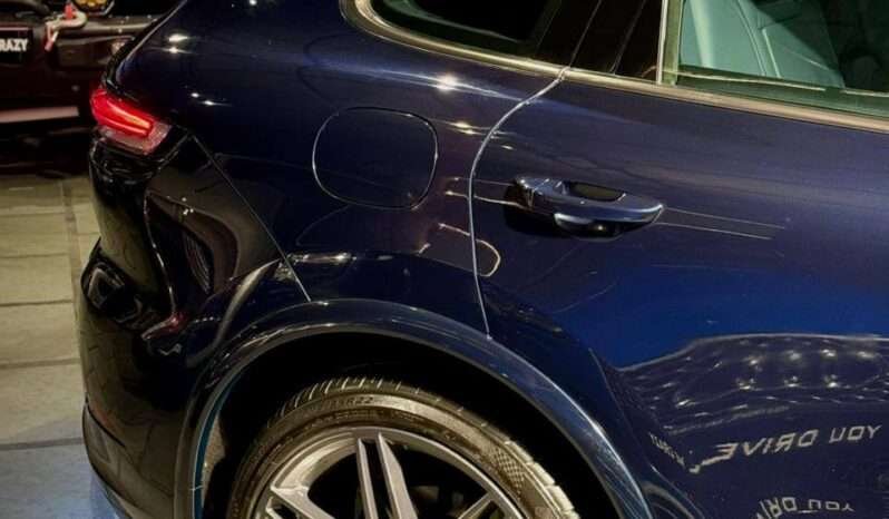 
								PORSCHE CAYENNE full									