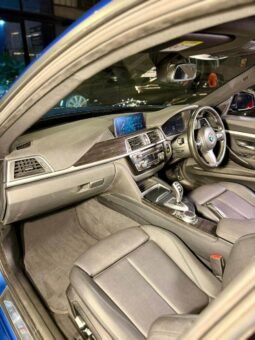 
										BMW 330i GT M Sport full									