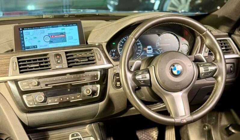 
								BMW 330i GT M Sport full									