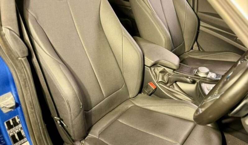 
								BMW 330i GT M Sport full									