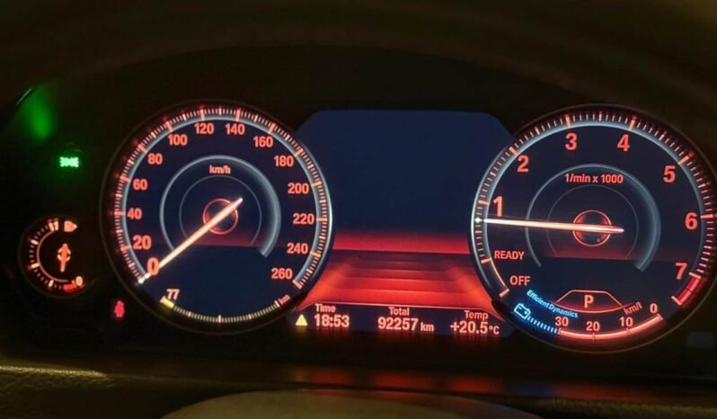 
								BMW 330i GT M Sport full									