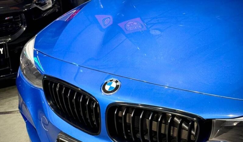 
								BMW 330i GT M Sport full									