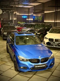 
										BMW 330i GT M Sport full									