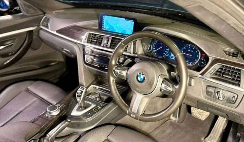 
								BMW 330i GT M Sport full									