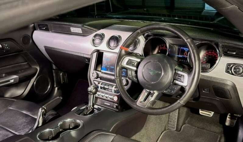 
								FORD MUSTANG GT 5.0 V8 full									