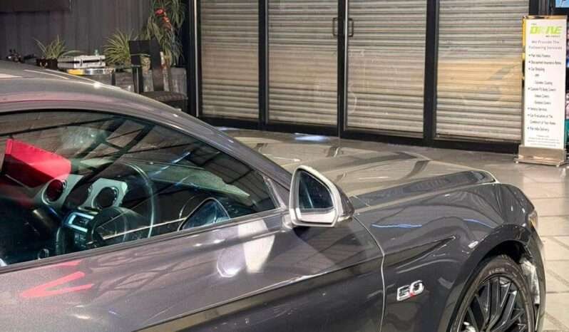 
								FORD MUSTANG GT 5.0 V8 full									