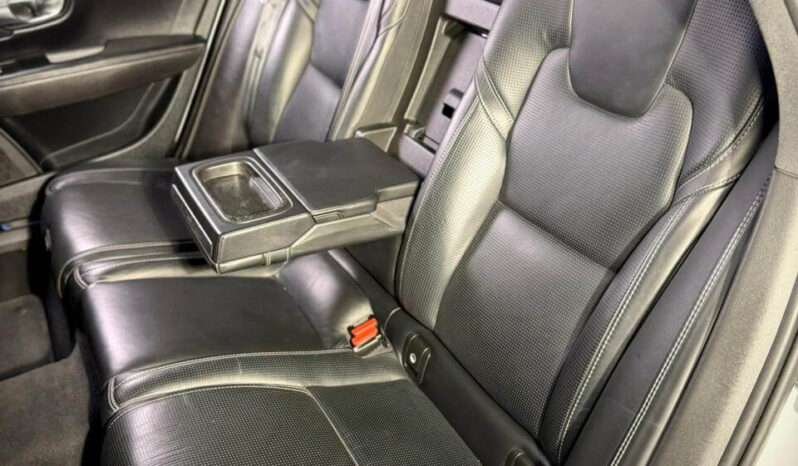 
								VOLVO V90 CROSS COUNTRY D5 full									