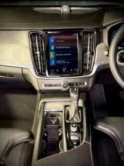 VOLVO V90 CROSS COUNTRY D5