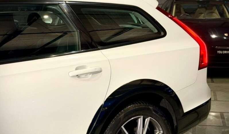 
								VOLVO V90 CROSS COUNTRY D5 full									