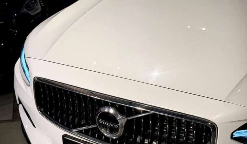 
								VOLVO V90 CROSS COUNTRY D5 full									