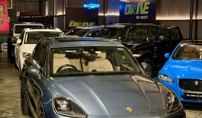 
								Porsche Cayenne 3.0 V6 full									