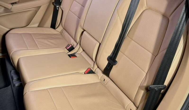 
								Porsche Cayenne 3.0 V6 full									