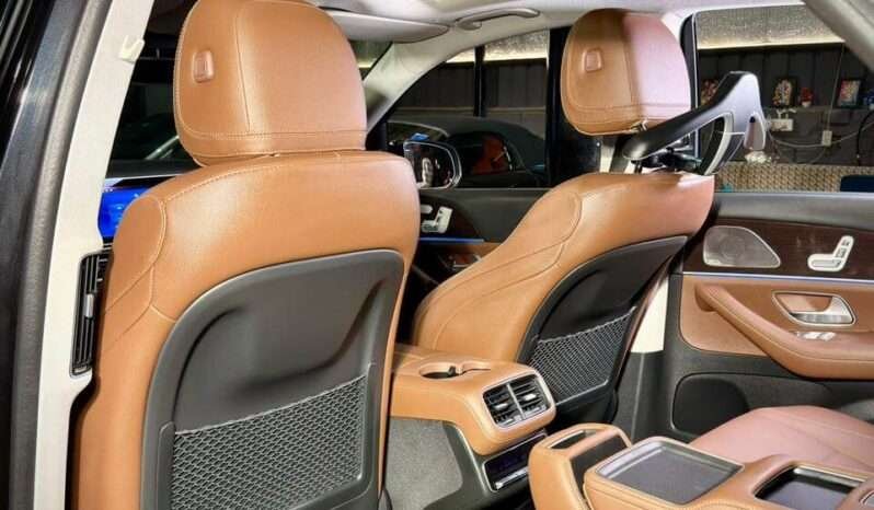 
								MERCEDES-BENZ GLE 300D EWB full									