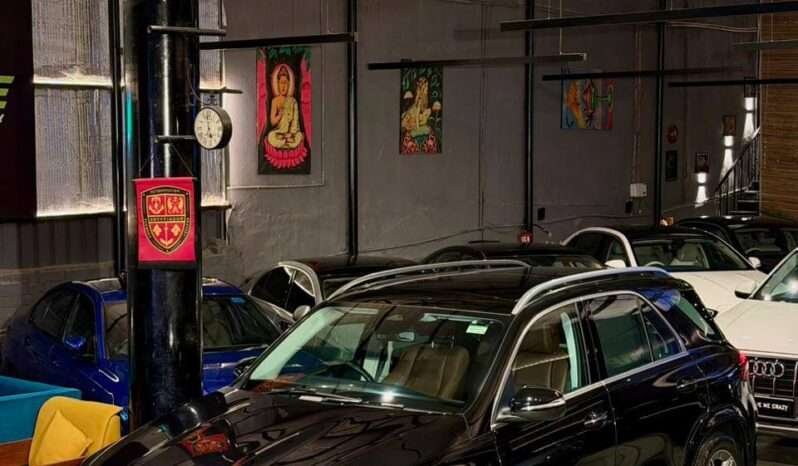 
								MERCEDES-BENZ GLE 300D EWB full									