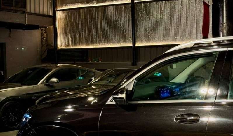 
								MERCEDES-BENZ GLE 300D EWB full									