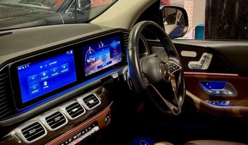 
								MERCEDES-BENZ GLE 300D EWB full									