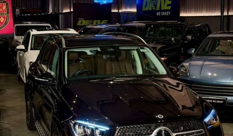 
								MERCEDES-BENZ GLE 300D EWB full									