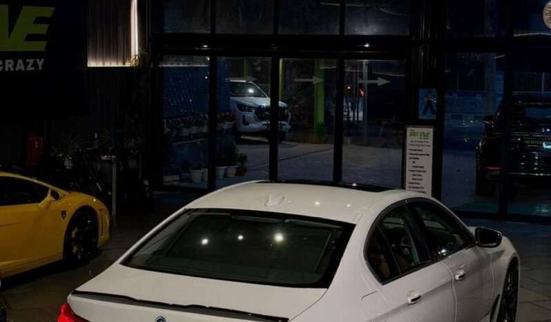 
								Bmw 520d Sportline full									