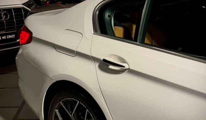 
								Bmw 520d Sportline full									