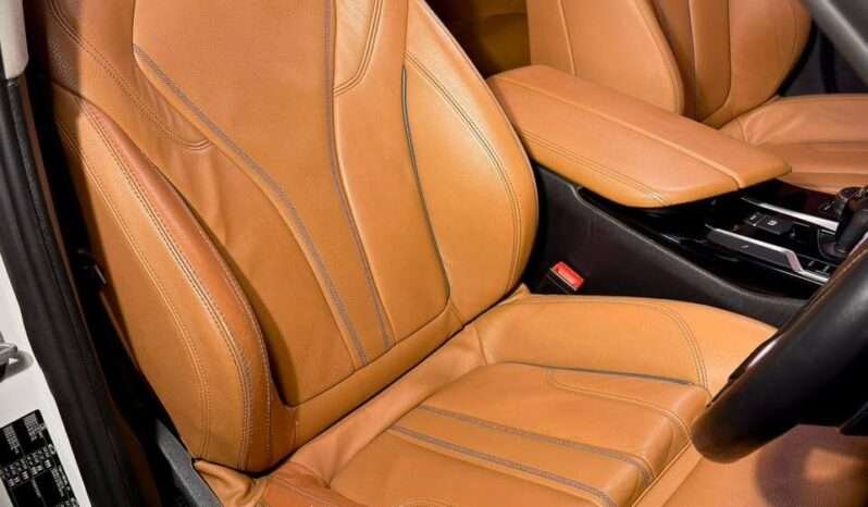 
								Bmw 520d Sportline full									