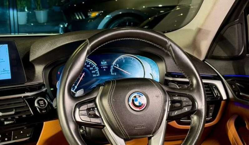 
								Bmw 520d Sportline full									