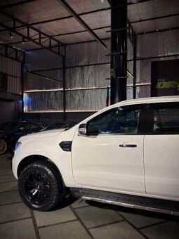 FORD ENDEAVOUR TITANIUM PLUS 3.2