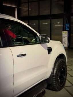 
										FORD ENDEAVOUR TITANIUM PLUS 3.2 full									