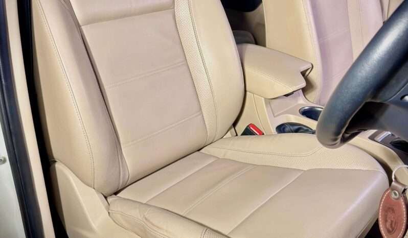 
								FORD ENDEAVOUR TITANIUM PLUS 3.2 full									