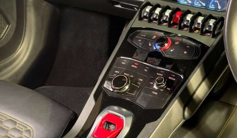 
								LAMBORGHINI HURACÁN LP 610-4 full									