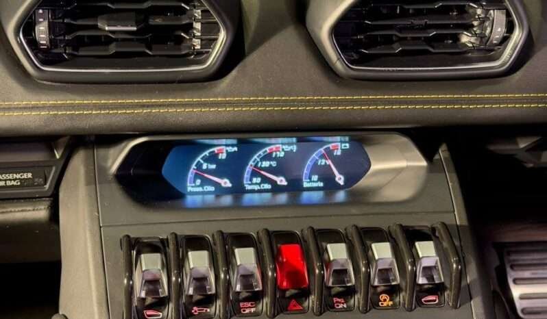 
								LAMBORGHINI HURACÁN LP 610-4 full									