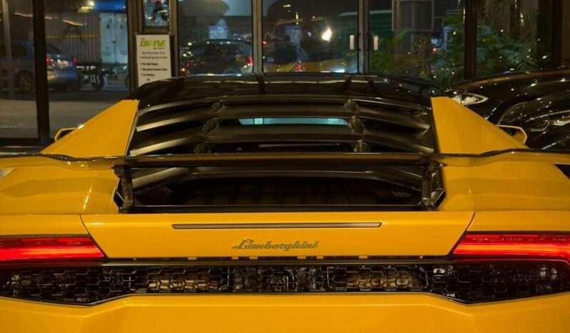 
								LAMBORGHINI HURACÁN LP 610-4 full									