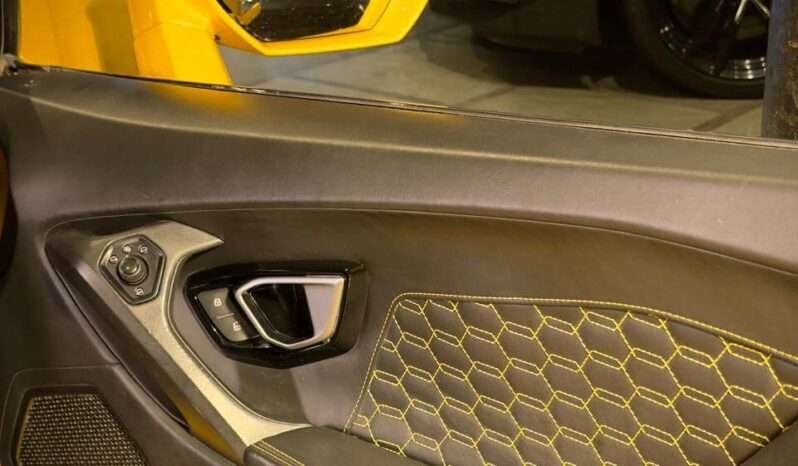 
								LAMBORGHINI HURACÁN LP 610-4 full									