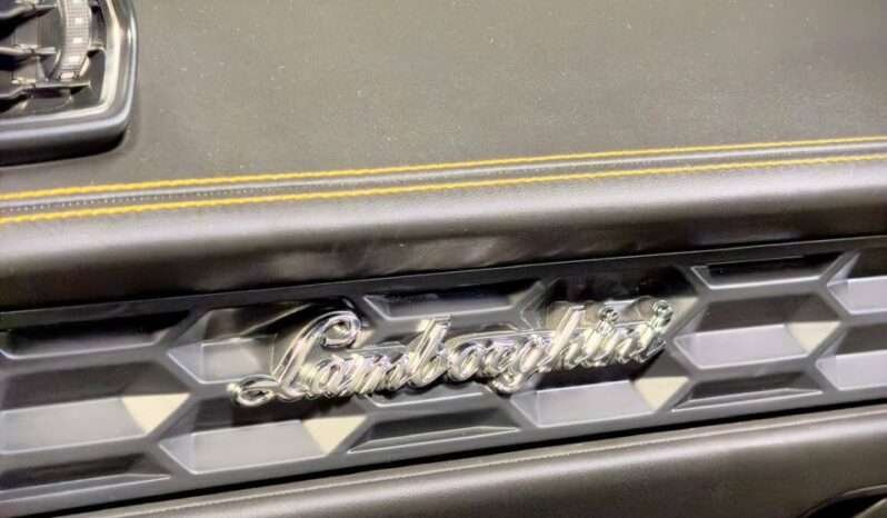 
								LAMBORGHINI HURACÁN LP 610-4 full									