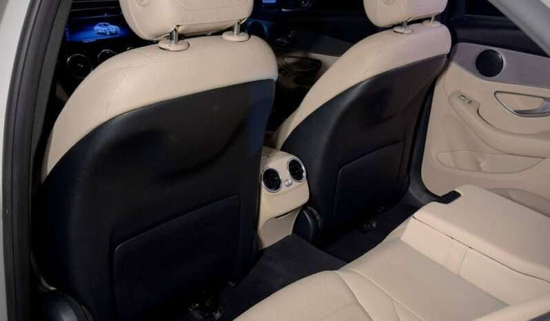 
								Mercedes-Benz C class (C200) full									