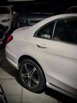 
										Mercedes-Benz C class (C200) full									
