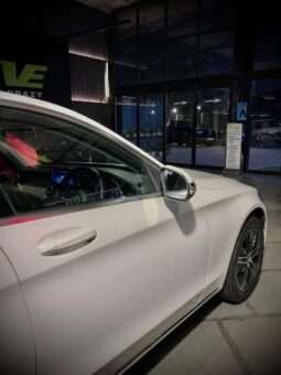 
										Mercedes-Benz C class (C200) full									