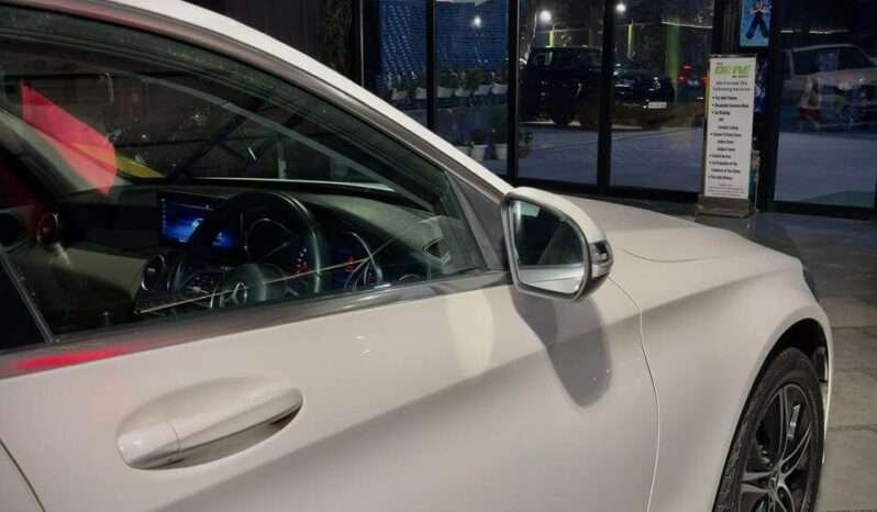 
								Mercedes-Benz C class (C200) full									