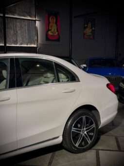 
										Mercedes-Benz C class (C200) full									