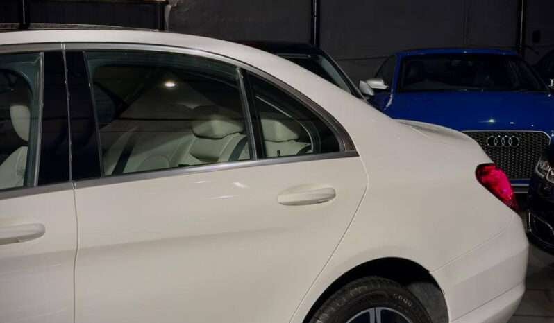 
								Mercedes-Benz C class (C200) full									
