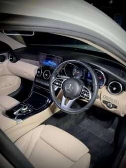 
										Mercedes-Benz C class (C200) full									