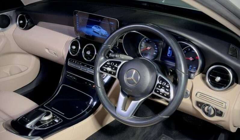 
								Mercedes-Benz C class (C200) full									