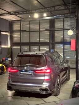 
										BMW X7 40i M SPORT full									