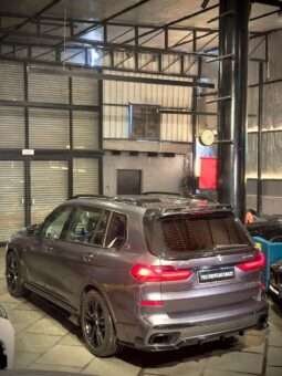 
										BMW X7 40i M SPORT full									