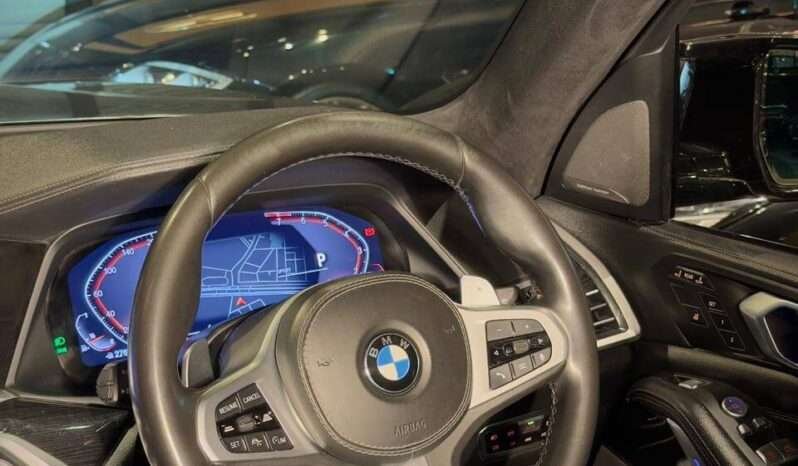 
								BMW X7 40i M SPORT full									