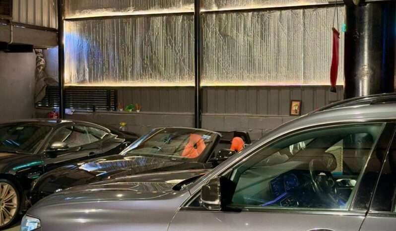 
								BMW X7 40i M SPORT full									