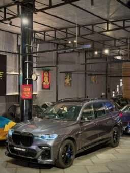 
										BMW X7 40i M SPORT full									