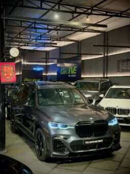 
										BMW X7 40i M SPORT full									
