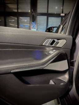 
										BMW X7 40i M SPORT full									